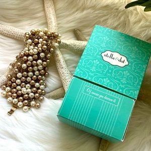 Stella & Dot Faux Pearl Bracelet